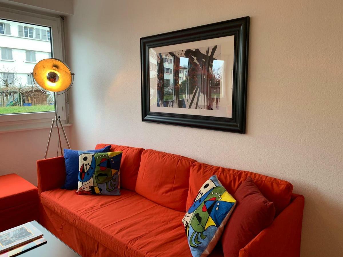 Geneva Cosy Apartment Luaran gambar