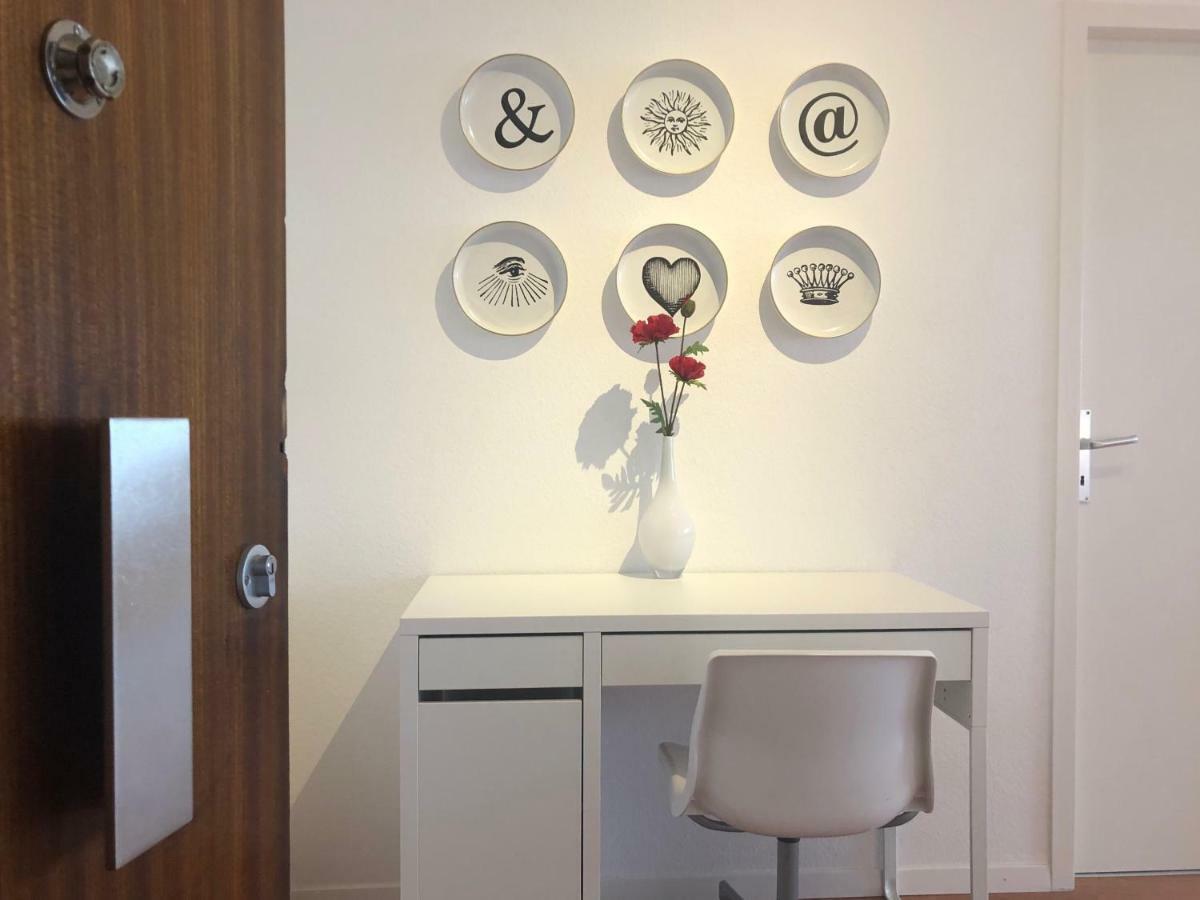 Geneva Cosy Apartment Luaran gambar